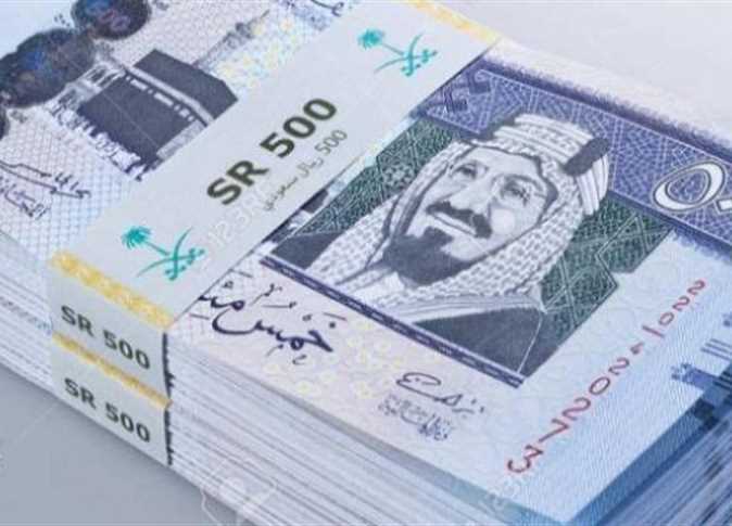 سعر الريال مقابل الجنيه يصل إلى مستويات جنوني